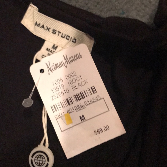 NWT Max Studio women’s flared sleeve top! - Picture 5 of 5